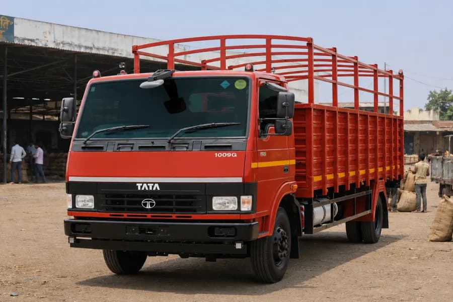Tata LPT 1009G CNG Left Side View