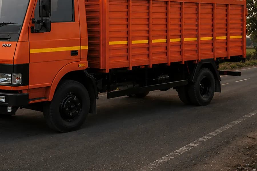 Tata LPT 1012 Wheels View