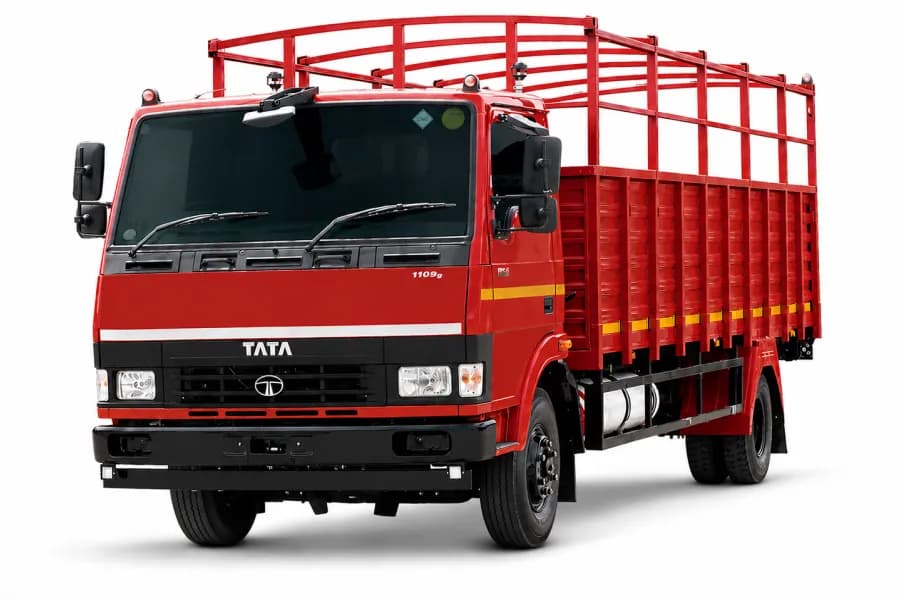 Tata LPT 1109G Red color