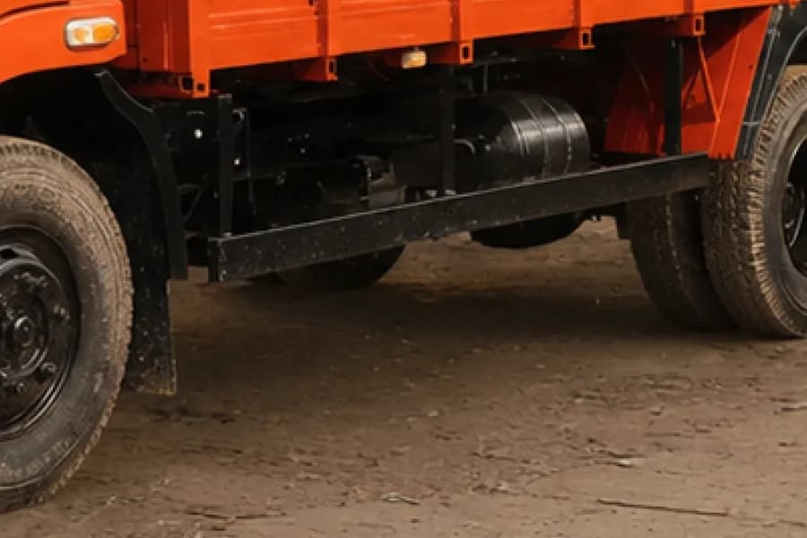 Tata LPT 1112 Side Guard View