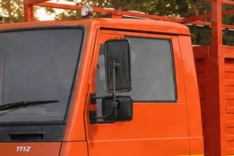 Tata LPT 1112 Mirror View