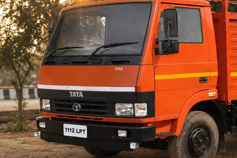 Tata LPT 1112 Cabin View
