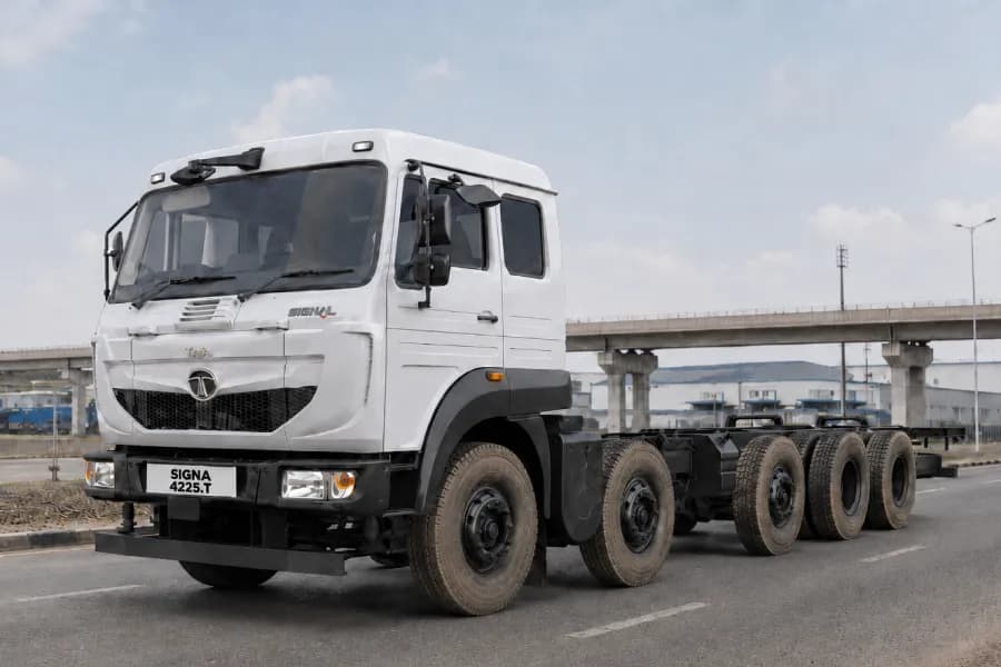 Tata LPT/Signa 4225.T Chassis View