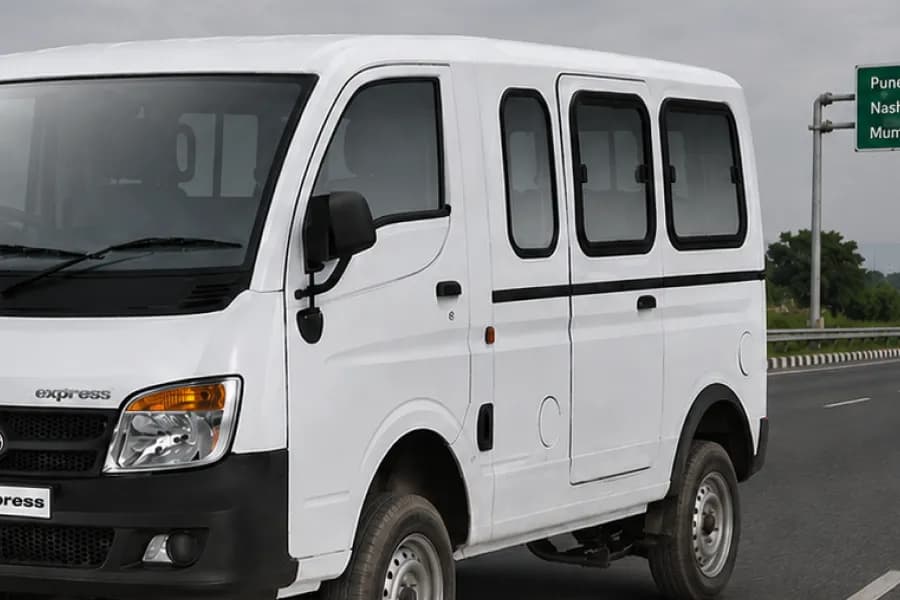Tata Magic Express Left Side View