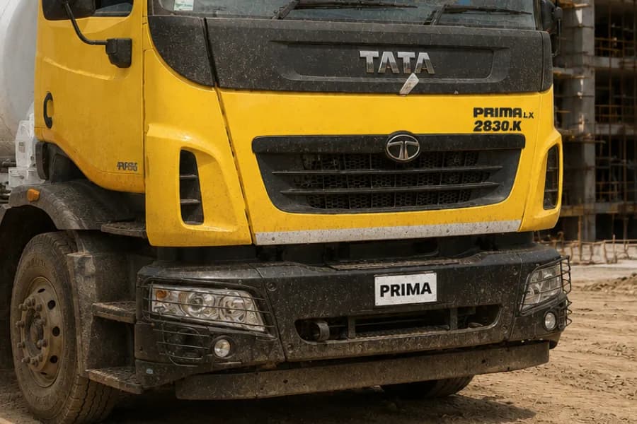 Tata Prima 2830.K Repto Bumper & Headlight View