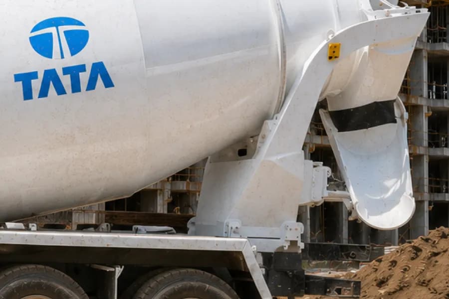 Tata Prima 2830.K Repto Discharge Chute View