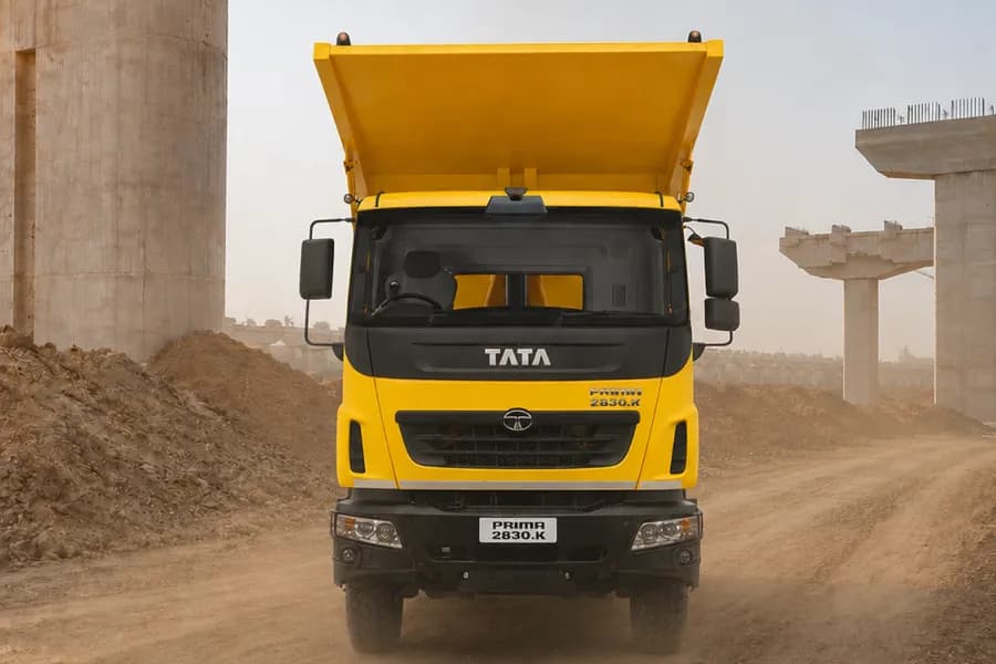 Tata Prima 2830.K SRT Front View