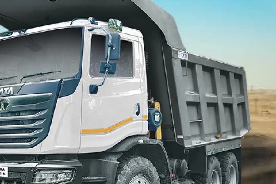 Tata Prima 2832.K HRT Loading View
