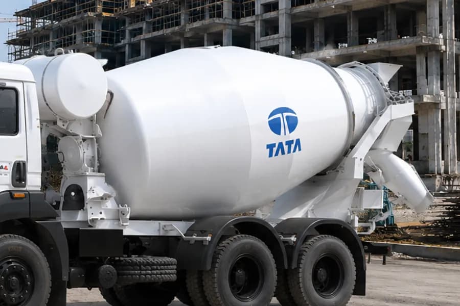 Tata Signa 2818.K RMC Transit Mixer View