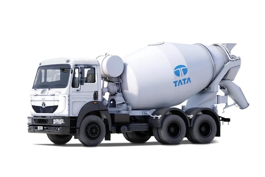 Tata Signa 2821.K RMC White color