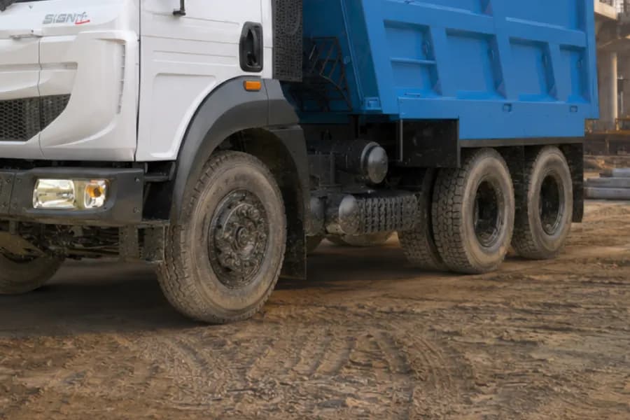 Tata Signa 2832.K/TK SRT Wheels View