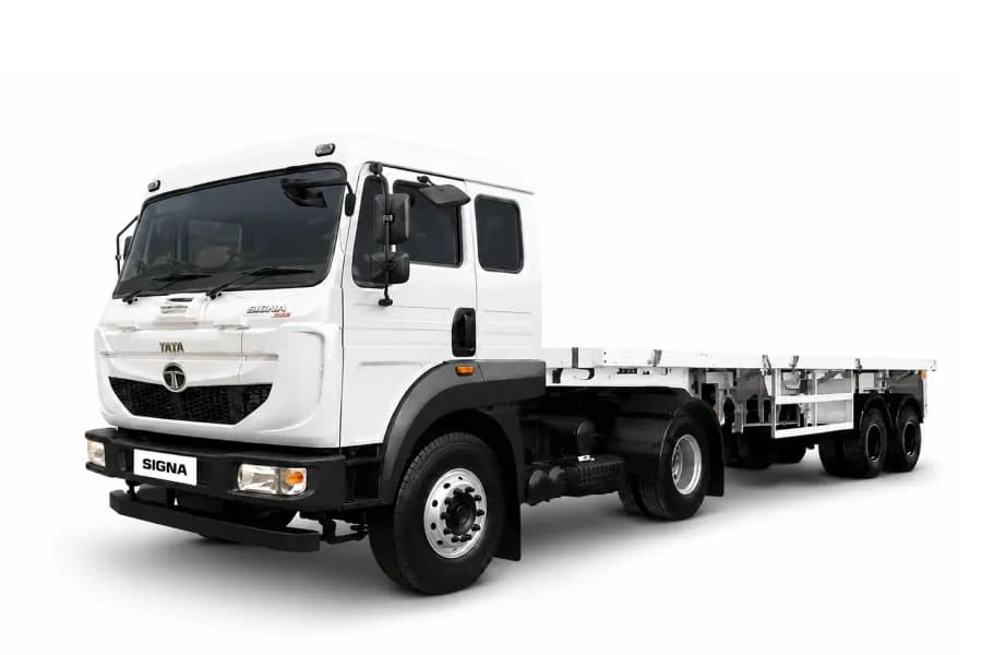 Tata Signa 4021.S White color