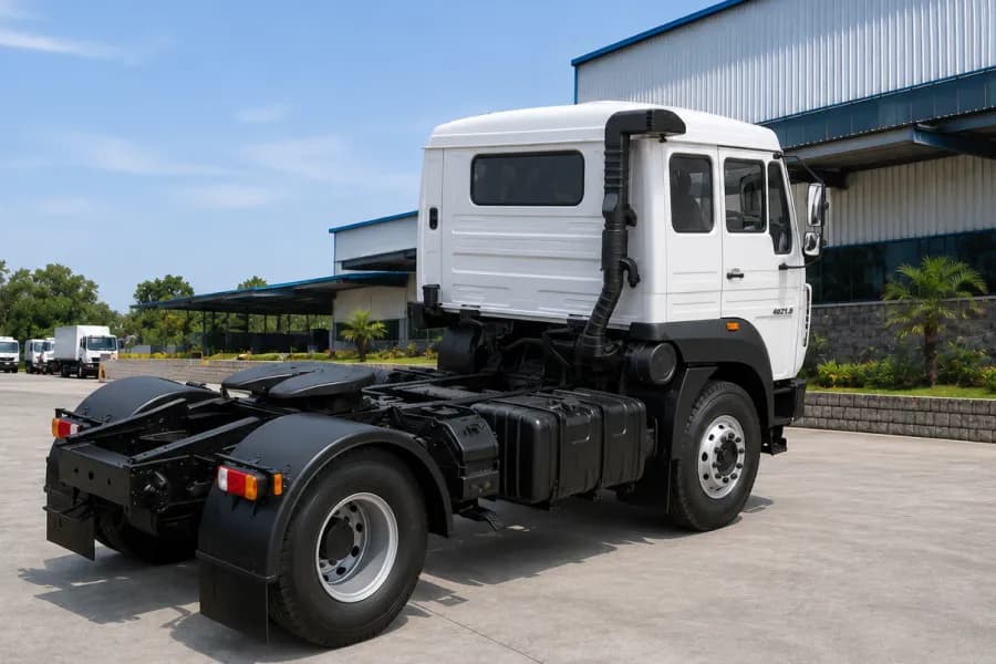 Tata Signa 4021.S Right Back Side View