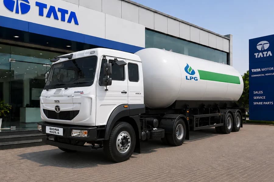 Tata Signa 4025.S Gas Tank View