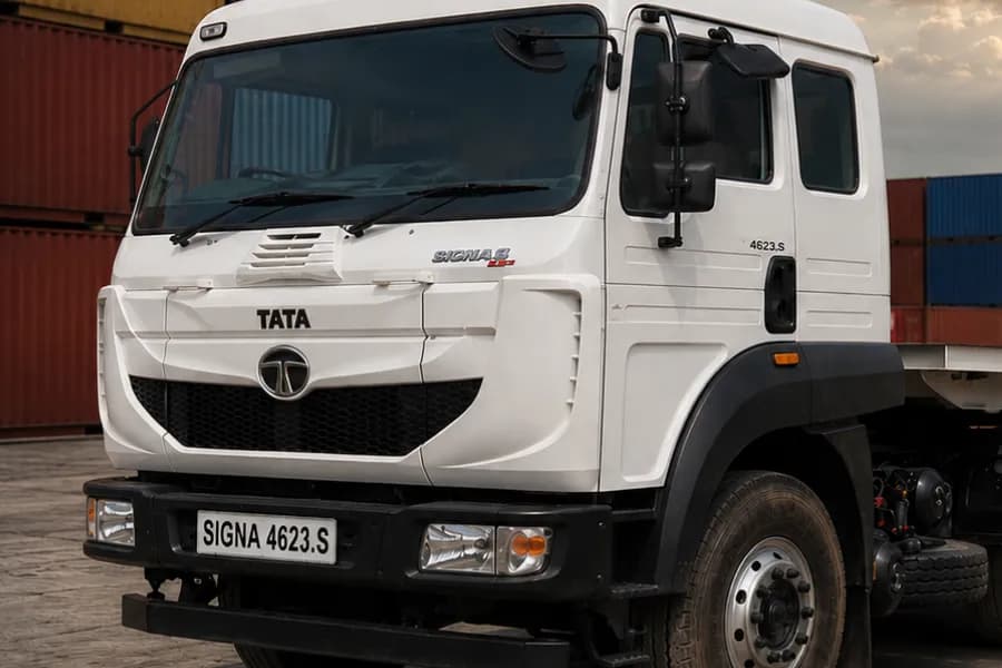 Tata Signa 4623.S Cabin View