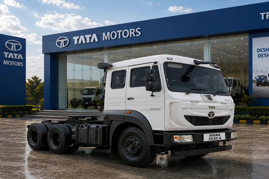 Tata Signa 5530.S Right Side View
