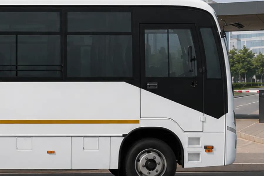 Tata Starbus Prime LP 916/52 Driver Door View