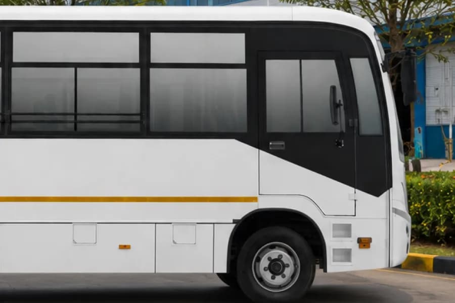 Tata Starbus Prime LP812/52 Driver Door View