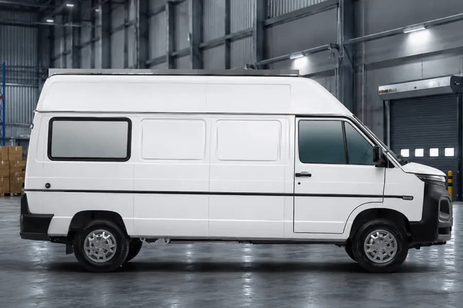 Tata Winger Cargo Right Side View