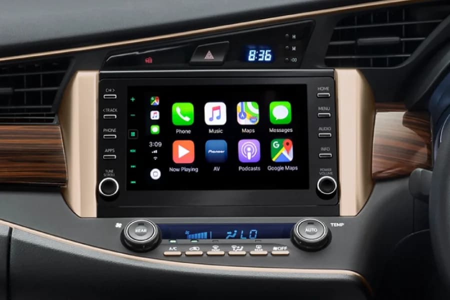Toyota Innova Crysta FLT Apple CarPlay View