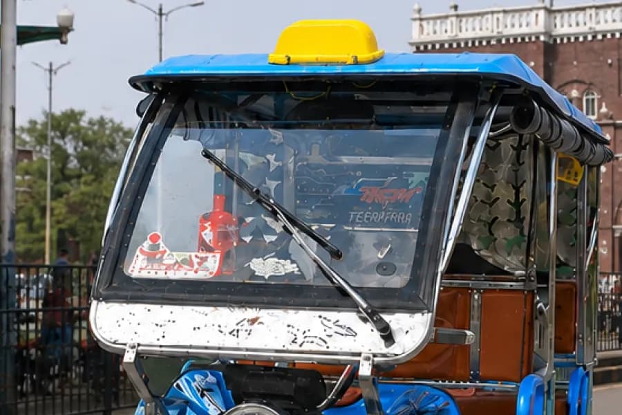 Udaan Premium Mirror View