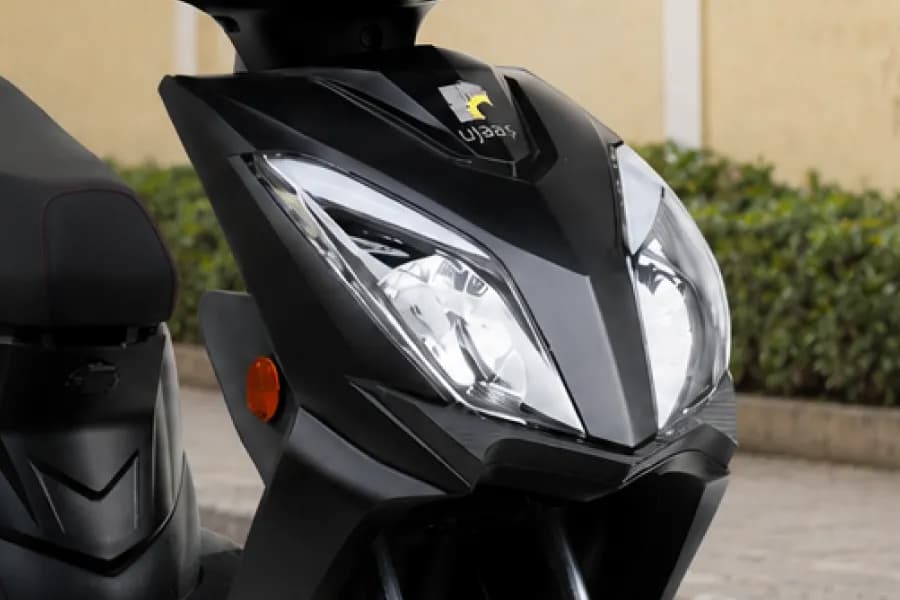 Ujaas eGo T3i Headlight View