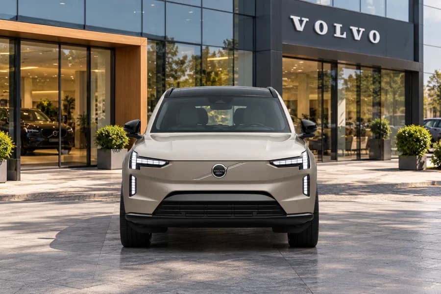Volvo EX90 EV Front View