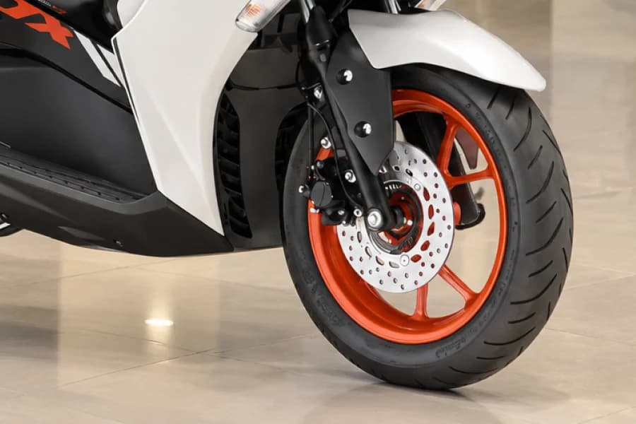 Yamaha Aerox 155 Front Wheel View