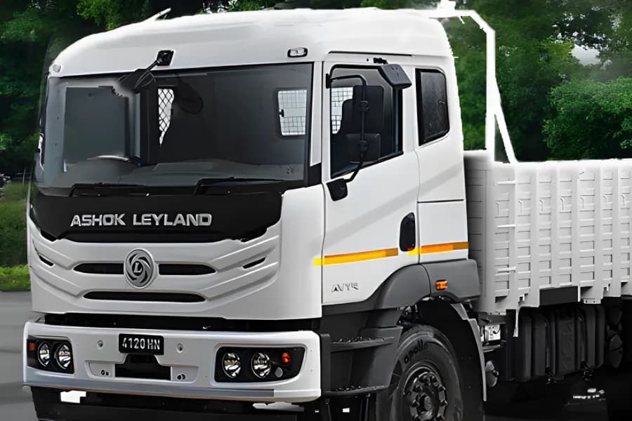 Ashok Leyland 4125-8x2 Cabin View