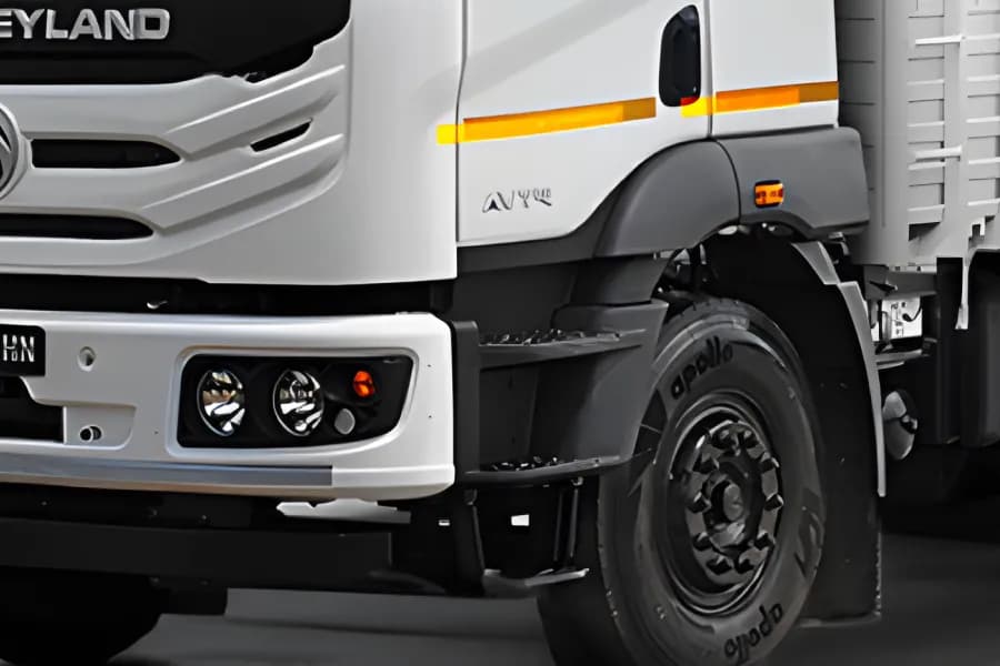 Ashok Leyland 4125-8x2 Headlight View