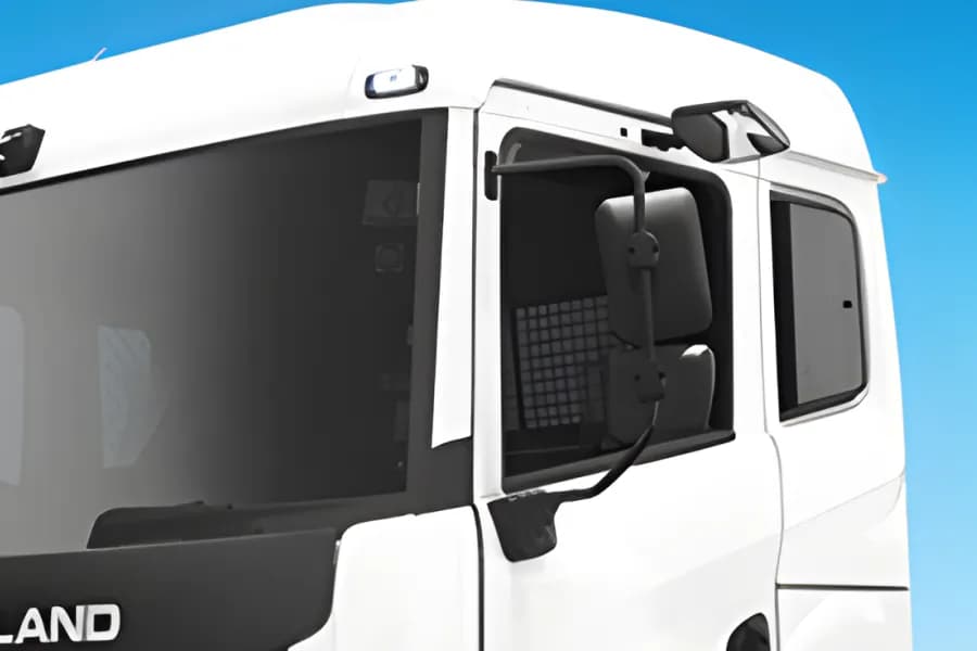 Ashok Leyland 4420 4x2-2 Axle Side Mirror View