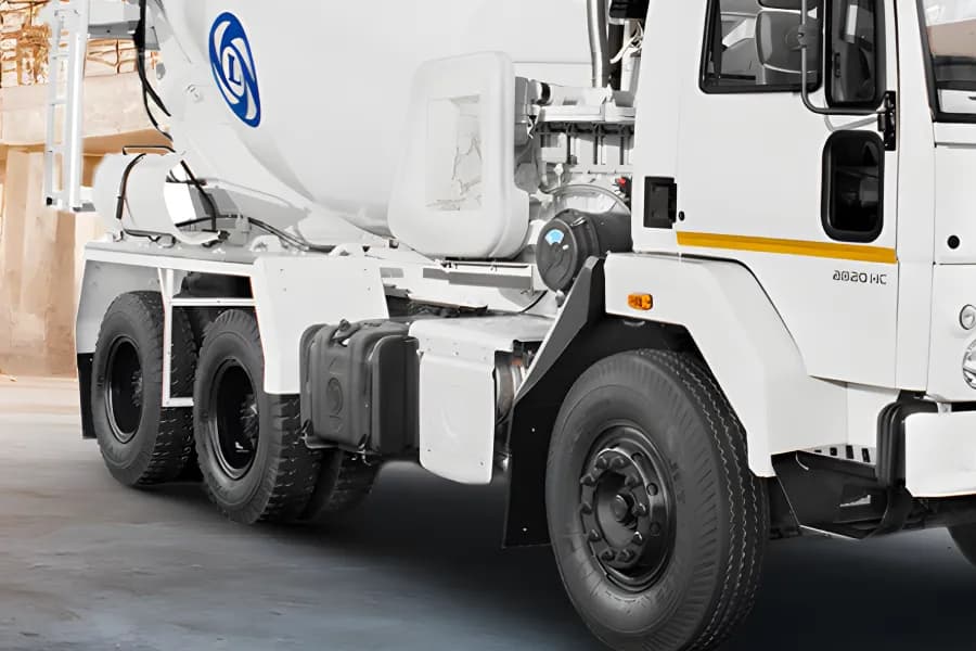 Ashok Leyland AVTR 3525-8x2 Pedal Housing View