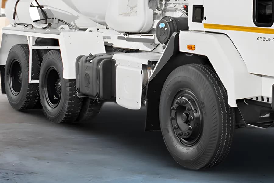 Ashok Leyland AVTR 3525-8x2 Hydraulic Pump View