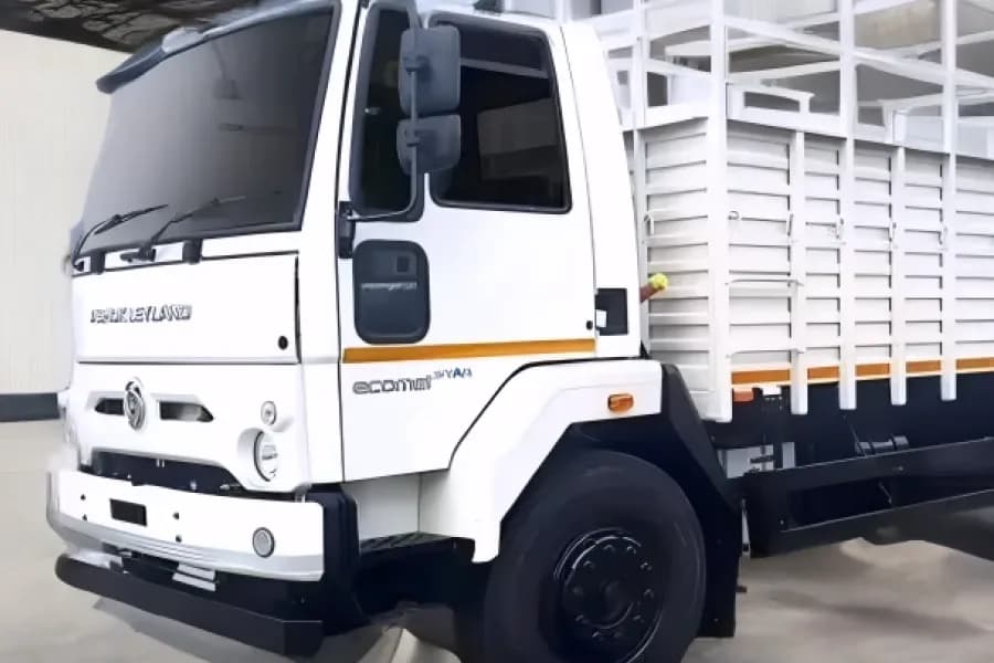 Ashok Leyland Ecomet 1115 Cabin View