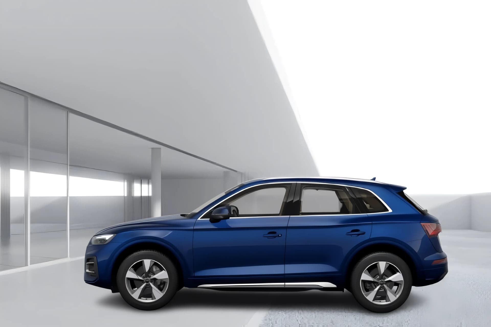 Audi Q5 Left Side View