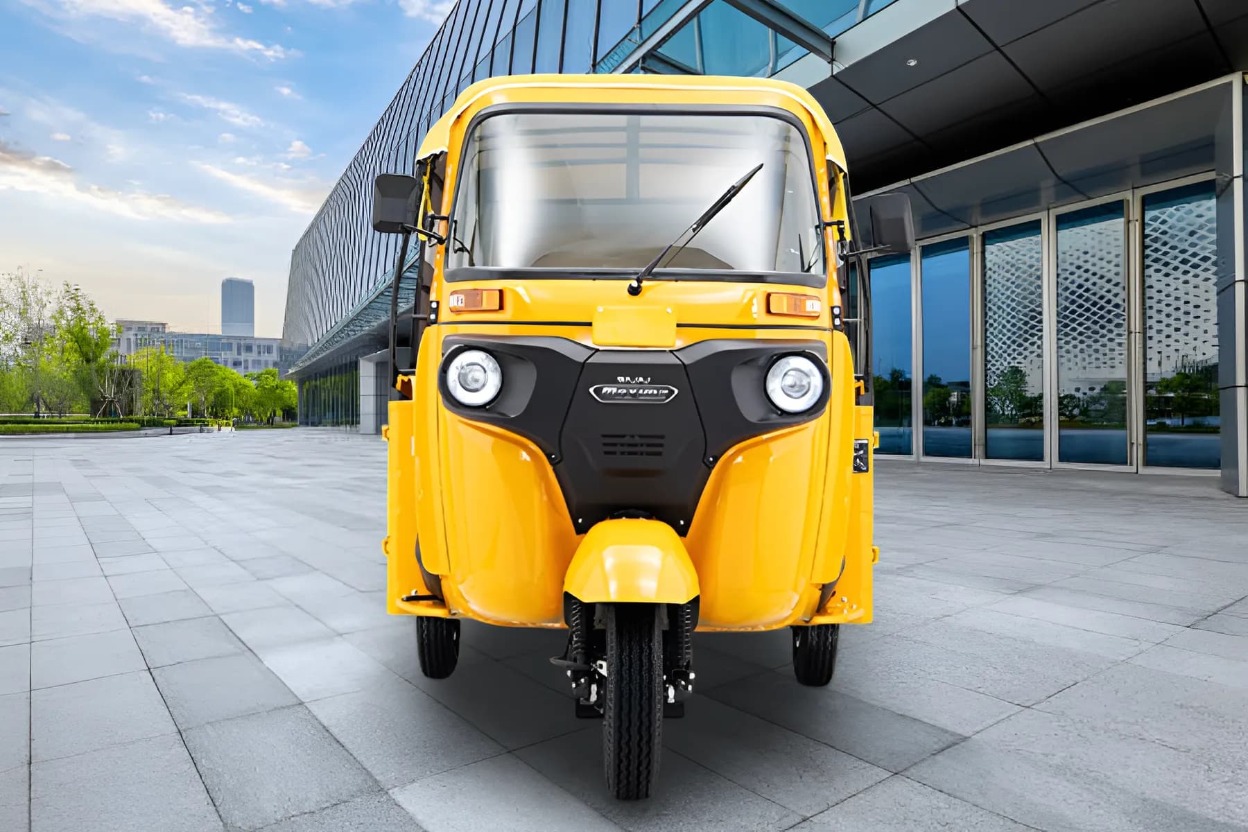 Bajaj Maxima X Wide Diesel Front Side View