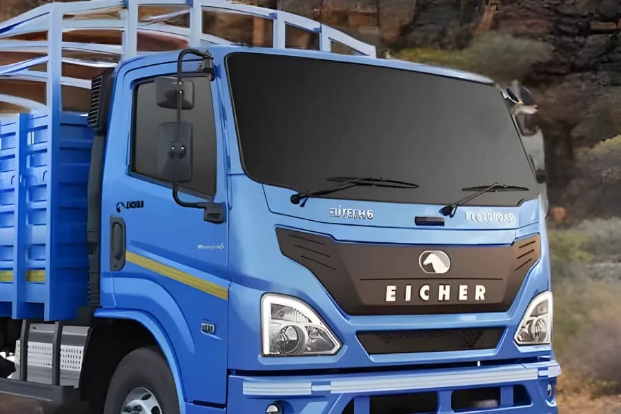 Eicher Pro 2080XP Mirror View