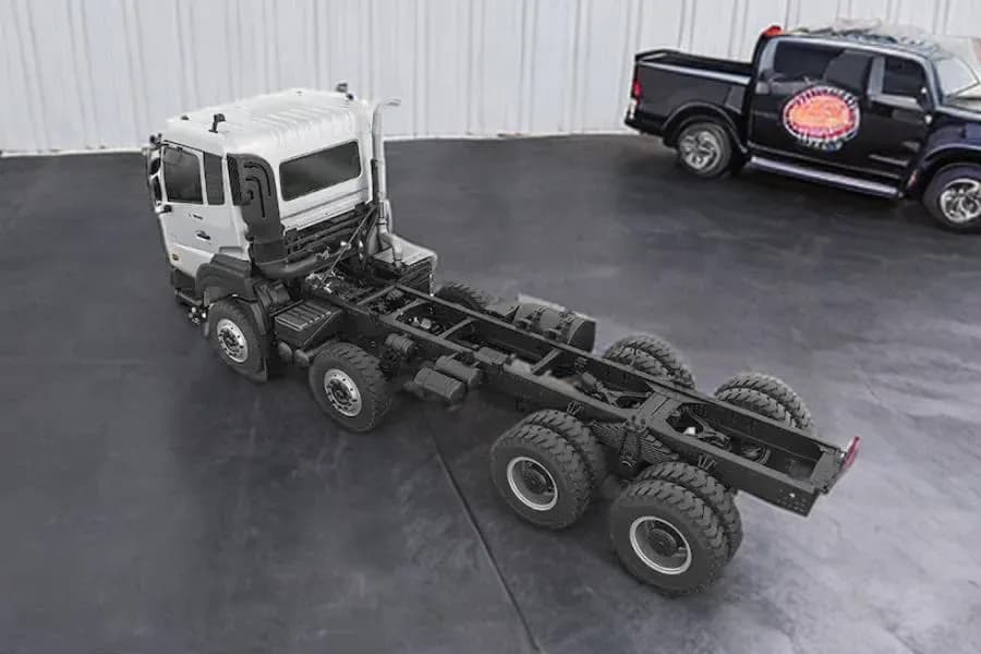 Eicher Pro 8035XM Chassis View
