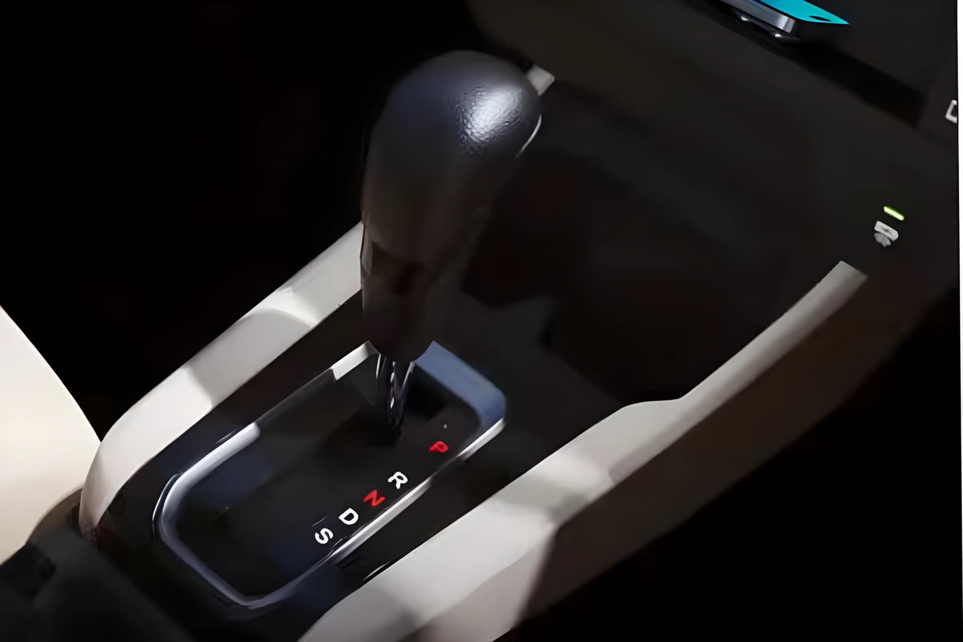 Honda Amaze Gear Shifter View