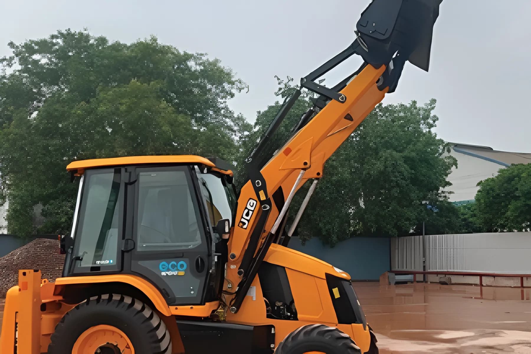 JCB 3DXL Plus Loader Lift Arm View