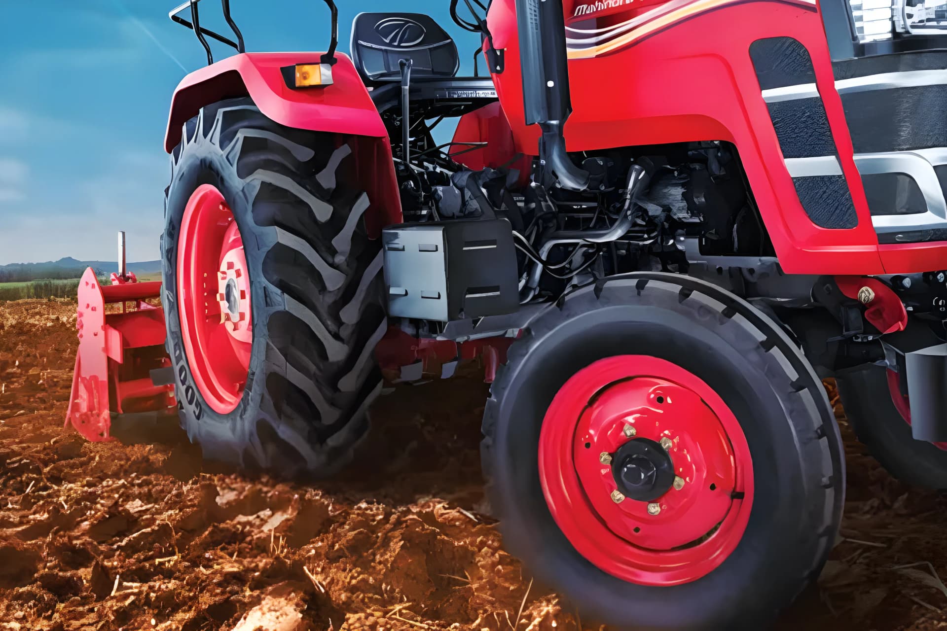 Mahindra 265 DI Yuvo Tech Plus Wheels View