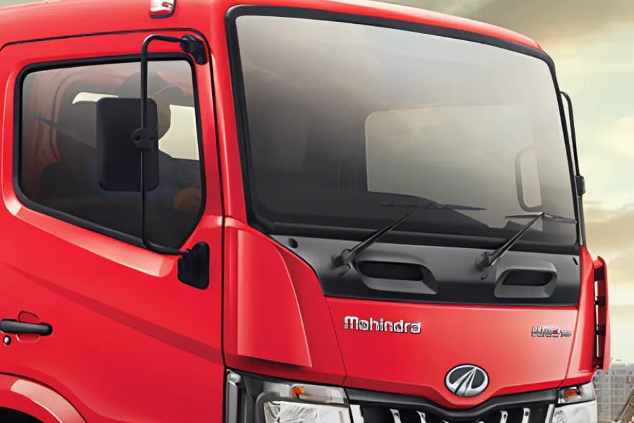 Mahindra Furio 7 HD Windshield View