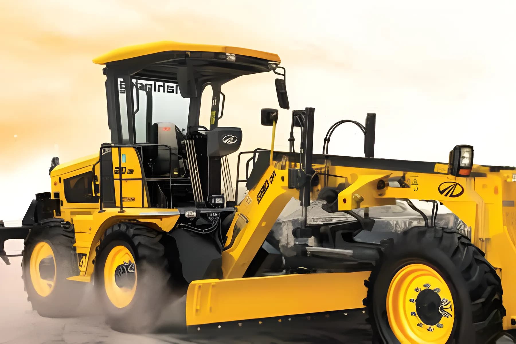 Mahindra RoadMaster G9075 Grader Blade View