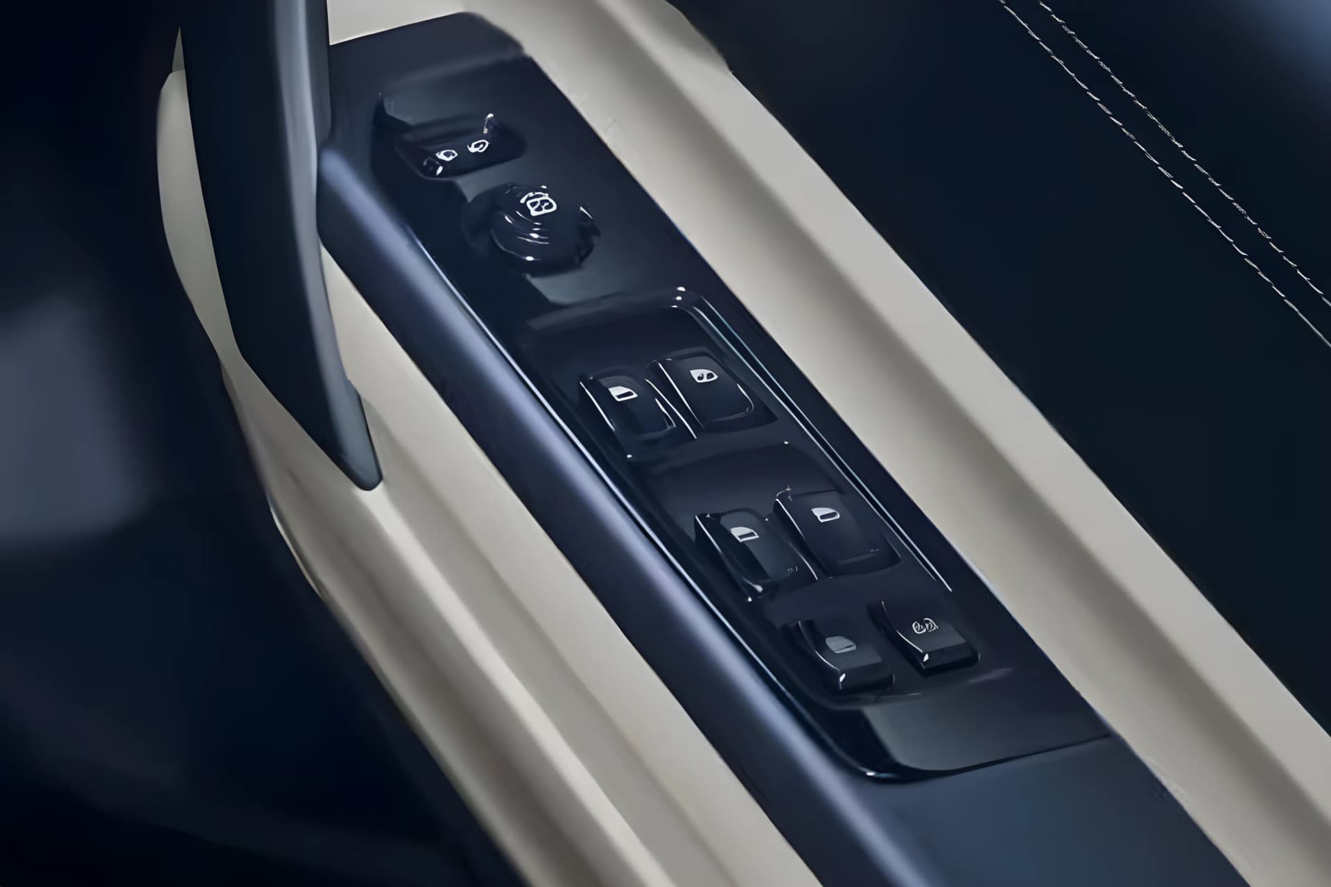 Mahindra Thar Roxx Power Window Controller View