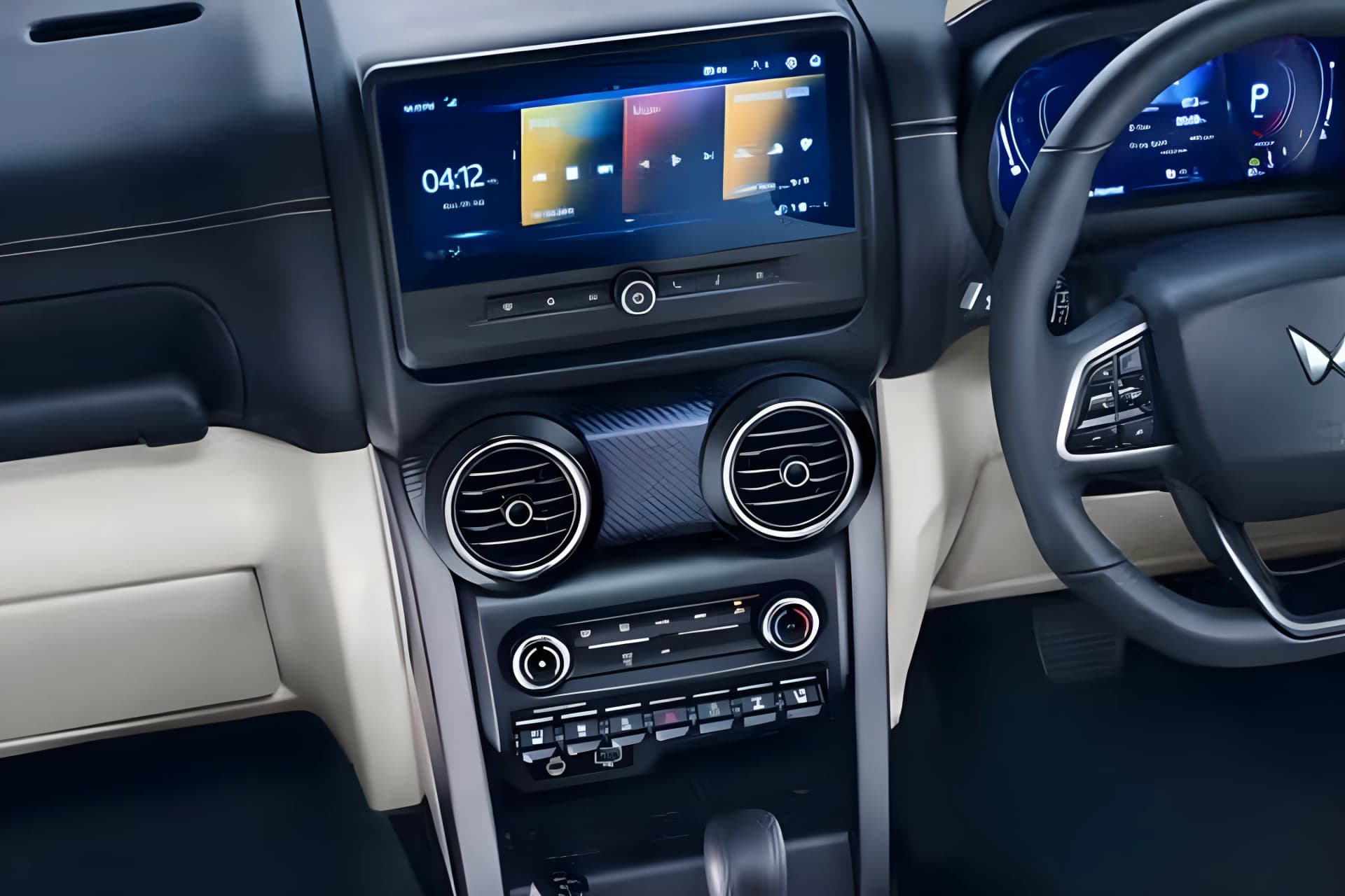 Mahindra Thar Roxx Touch Screen View