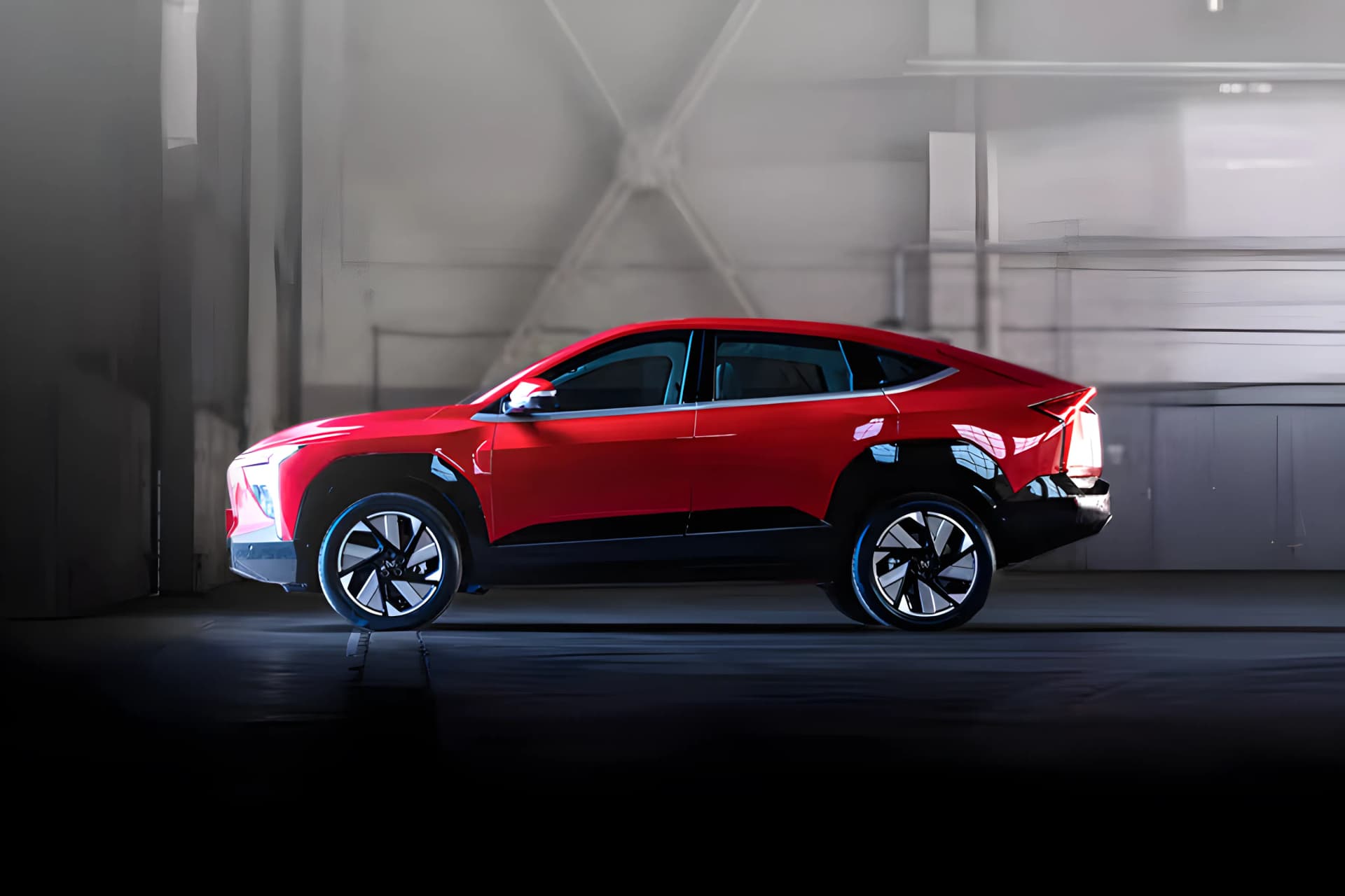 Mahindra XEV 9E EV Left Side View