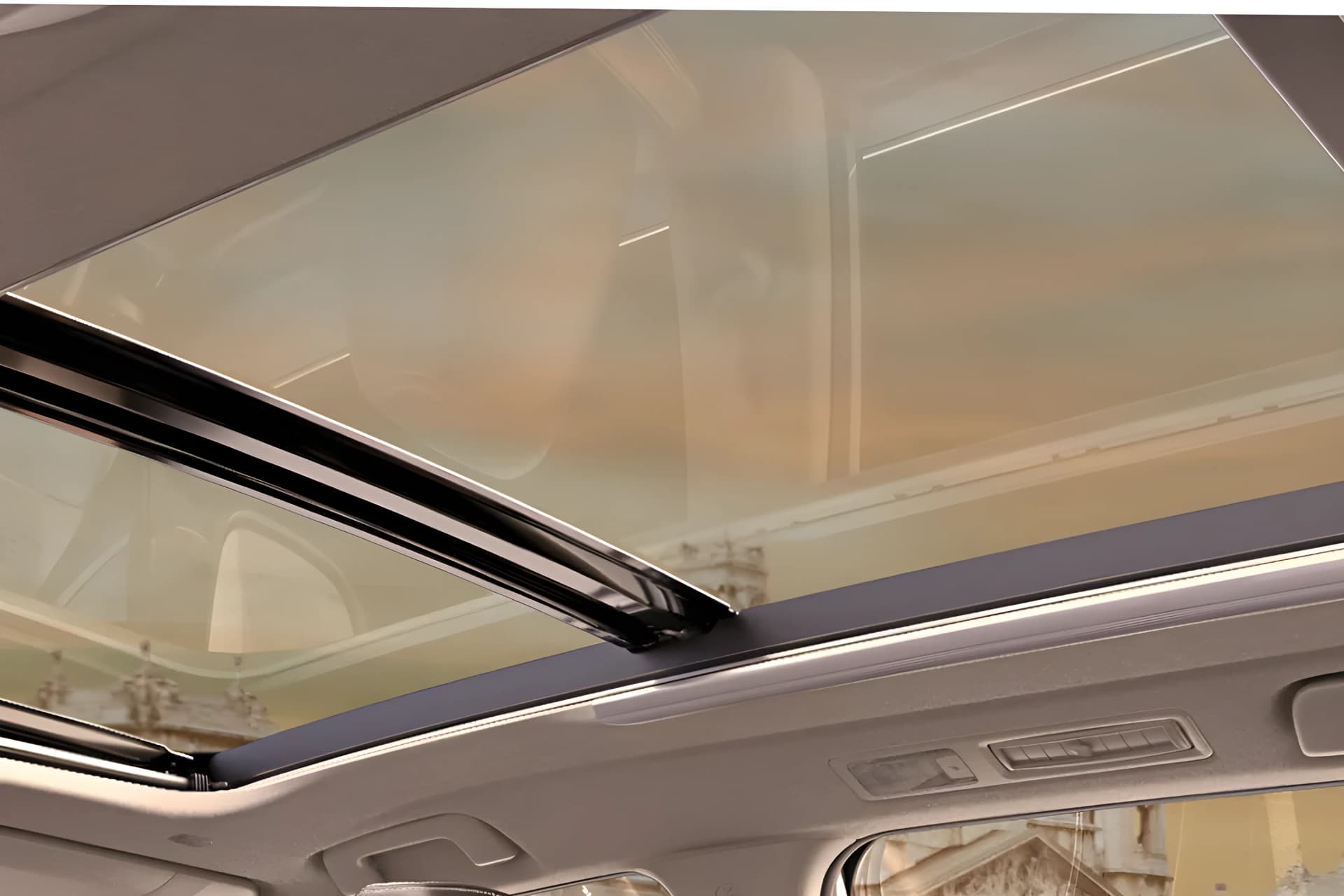 Maruti Suzuki Invicto Sunroof View