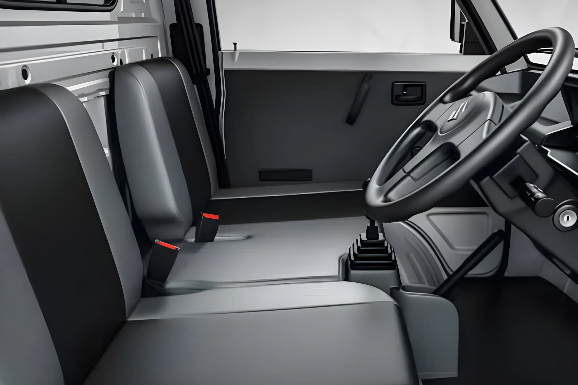 Maruti Suzuki Super Carry interior