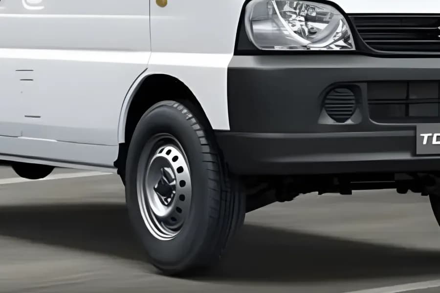 Maruti Tour V Front Wheel View