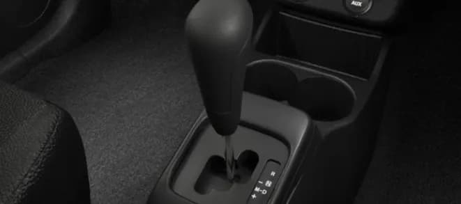 Maruti Suzuki Tour V Gear Shift View